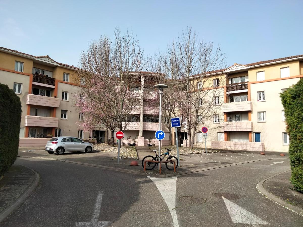 Appartamento Grand T3 Avec Clim, Parking Et Terrasse Privative - Agen Esterno foto